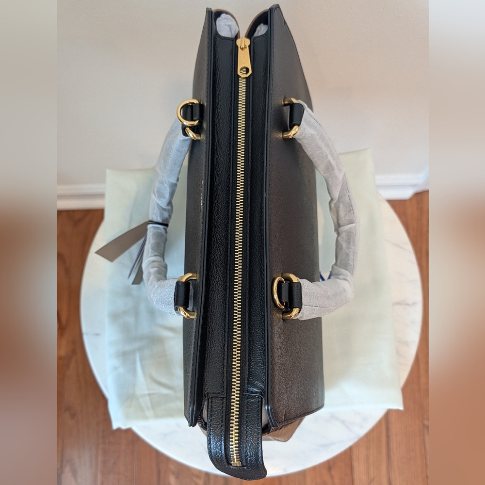 NWT Authentic Burberry Banwell Bag - Picture 6 of 9